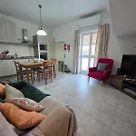 Seafront Townhouse With Roof Terrace Apartment Marsaskala