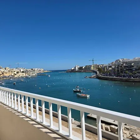 Apartament Seafront Townhouse With Roof Terrace