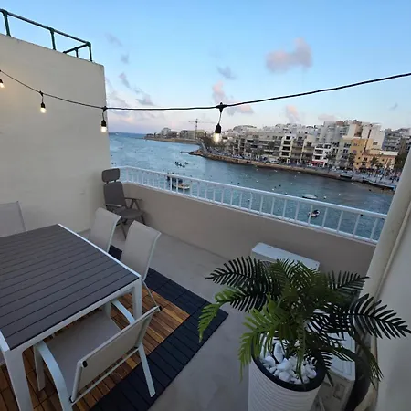 Apartament Seafront Townhouse With Roof Terrace *